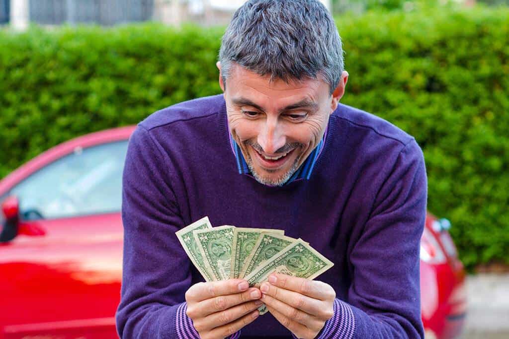 Как и кому продать старую машину